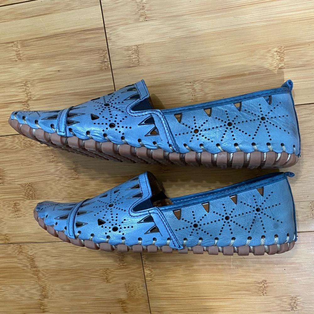 Spring Step Fusaro Leather Slip-On Flats Blue Cutout Comfort Shoes Sz 40 / US 9 - Picture 3 of 10